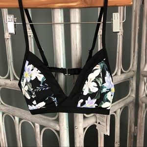 NWT Athleta Paloma Bikini Top